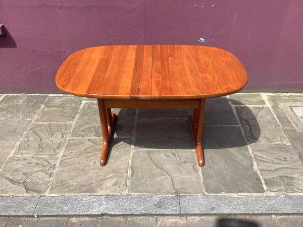 1960’s Danish teak extendable dining table by Glostrup