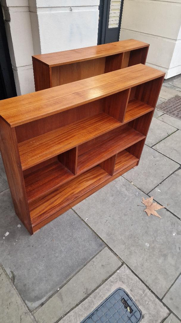 A pair of midcentury Bookcase