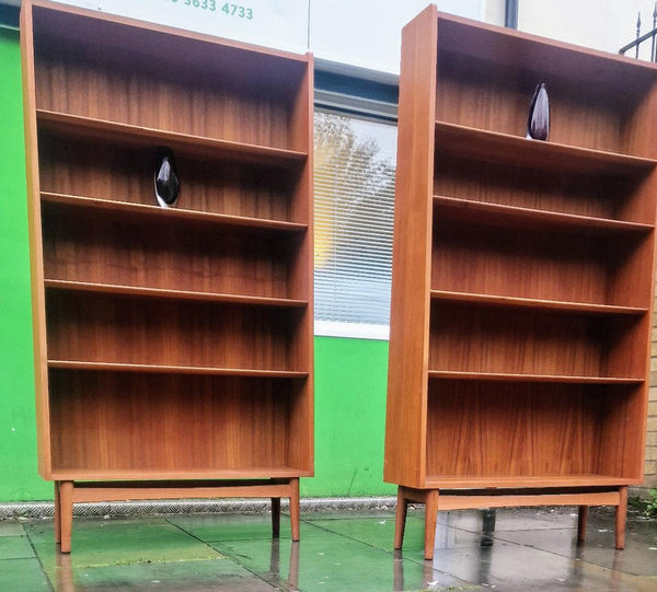 1960s Danish bookcase with adjustable shelves